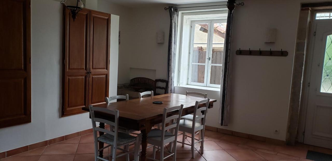La Ferme Du Tilleul Foissiat Exterior foto